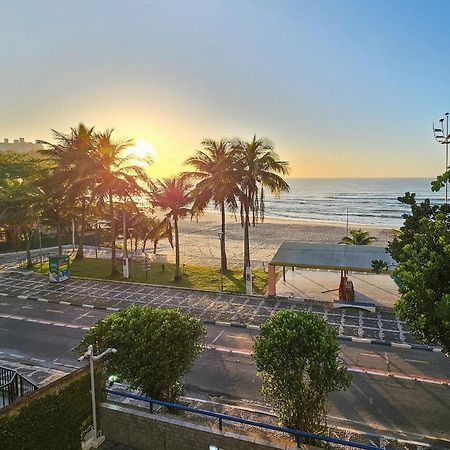 1E - Pé na areia do Guarujá - Praia do Tombo Exterior foto