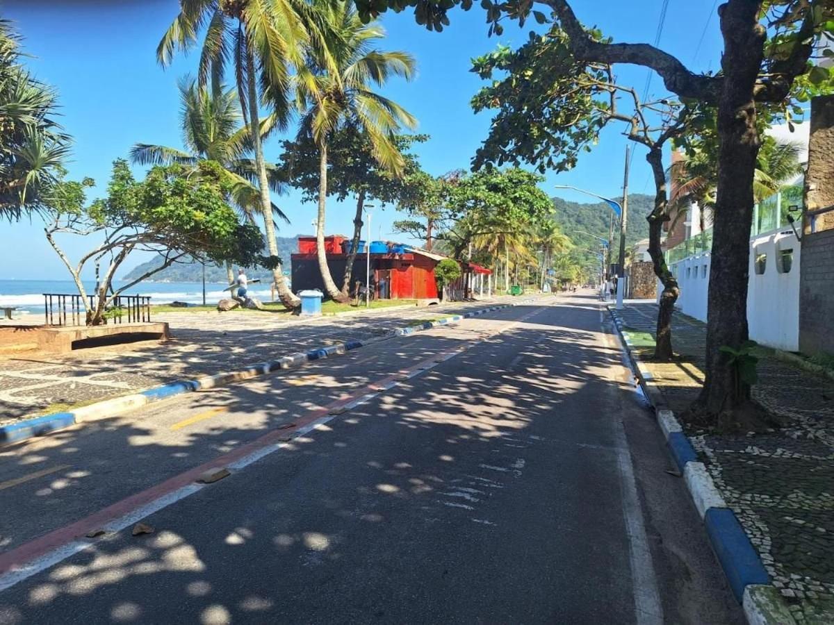 1E - Pé na areia do Guarujá - Praia do Tombo Exterior foto
