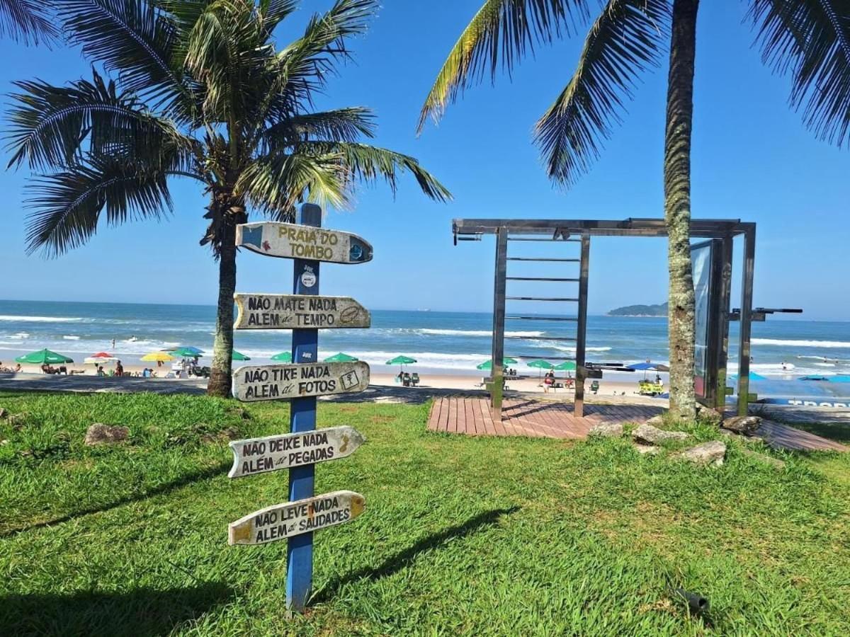 1E - Pé na areia do Guarujá - Praia do Tombo Exterior foto